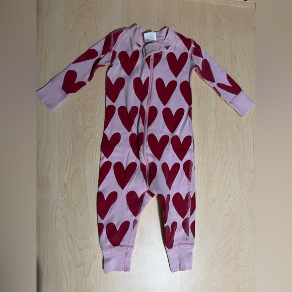Hanna Andersson Girls Valentines Heart Playsuit 6-12m - Picture 1 of 5